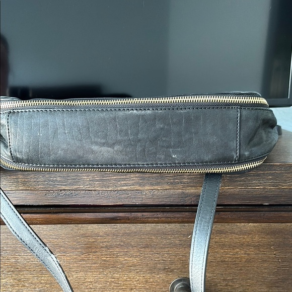 Black Handbag with Gold Accents - Picture 5 of 5